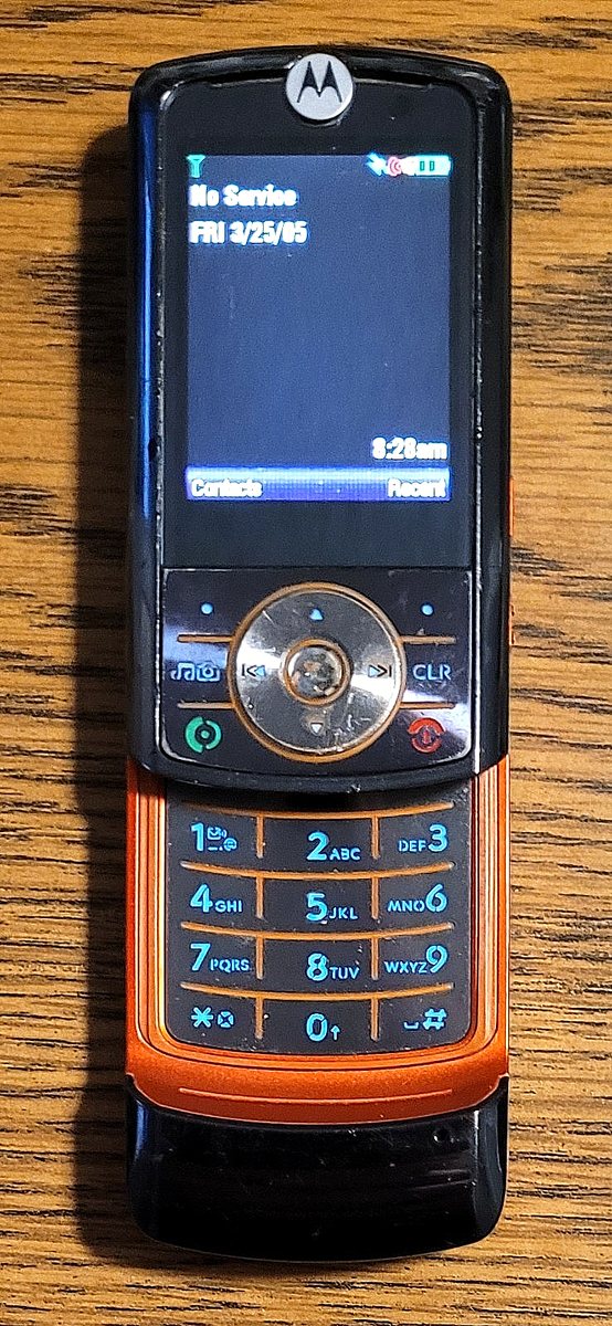 iPhone, Redmi, Motorola, などのセット　ジャンク品 Motorola RIZR / Rizor Z6m - Red ( U.S. Cellular ) Very Rare CDMA