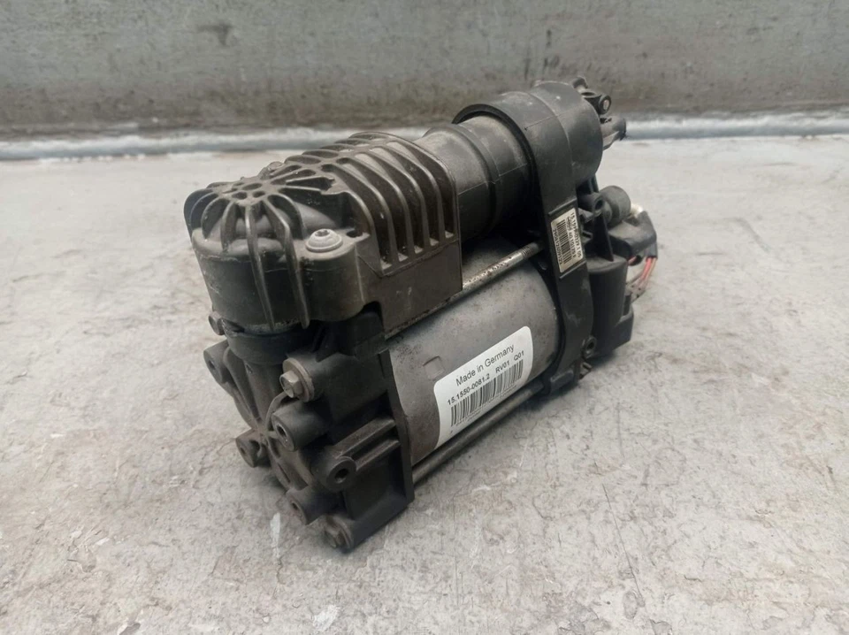Compressore Sospensioni Pneumatiche (Difettoso) per Jeep Grand Cherokee IV ( Wk Foto 2 de 4