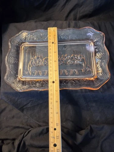 Beautiful Pink Depression Glass Trinket Dish Plate "Last Supper" Grapevine
