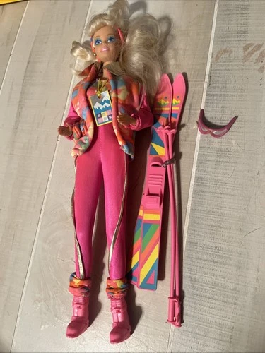Vintage 1991 Ski Fun Barbie Doll Mattel  90s Winter Sports Skiing Accessories!!!