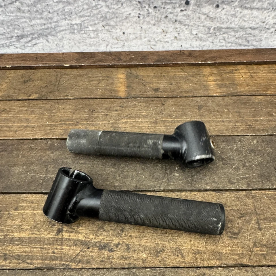 Par de extensiones de manillar Control Stix Bar Ends negro MTB 120 g falta una tapa Foto 2 de 4