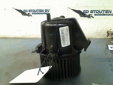 2015 Citroen C4 Cactus (0B/0P) T4054001 / t4054001 HEATING FAN ENGINE