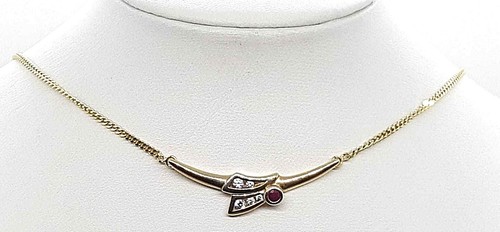 Collier mit Rubin u. Zirkonia 8K 333er Gelbgold -sehr hübsch-