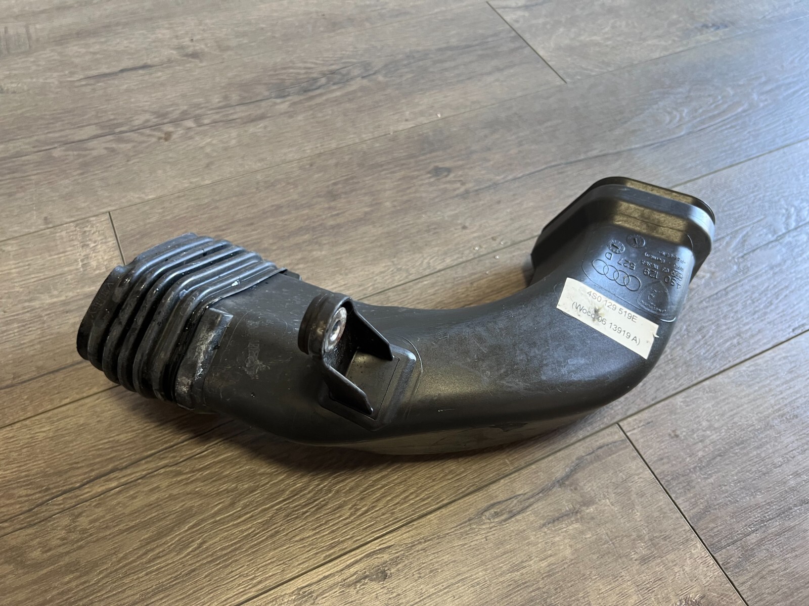 LAMBORGHINI HURACAN LP580 DRIVER LEFT LH AIR INTAKE DUCT HOSE OEM 4S0129519E