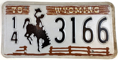 Vintage Wyoming 1978 Auto License Plate 14 3166 Niobrara Co Cave Garage Decor