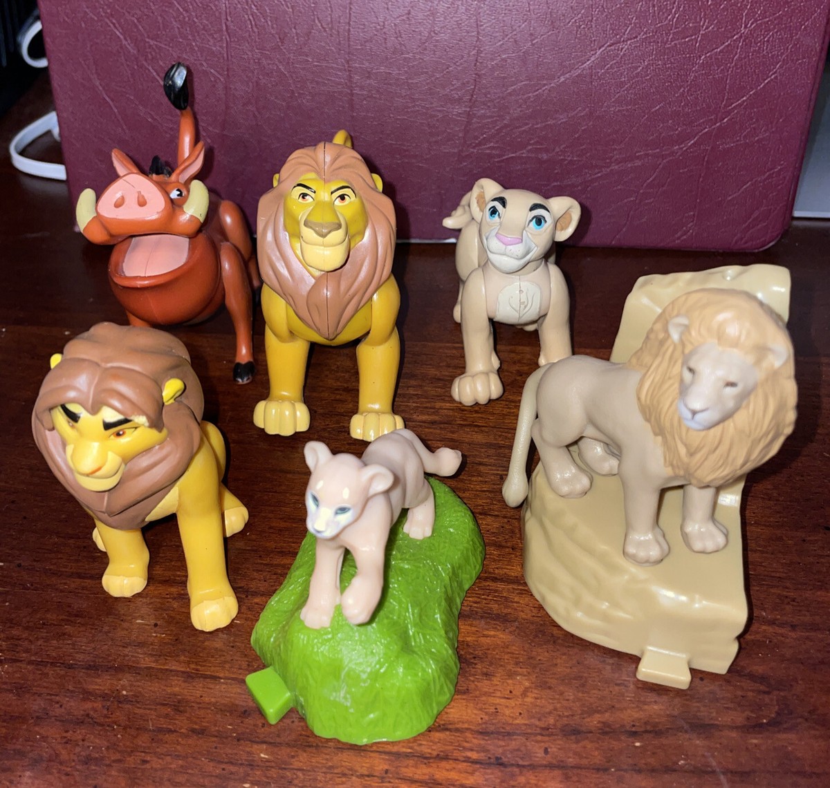 Lot Of 12 Disney LION KING Action figure toys Just Play Burger