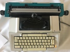 Vintage Smith-Corona Coronamatic 2200  Electric Typewriter w/ Case Tested Works thumbnail