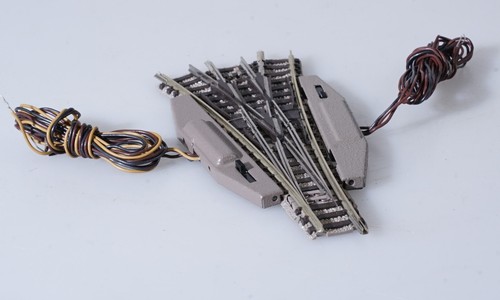 (7459) Fleischmann N piccolo 9157/58 elektrische Dreiwegweiche geprüfter Zustand | Condition: Gebraucht