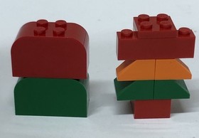2 LEGO DUPLO Mini Figures 1   Red Hair & Freckles Green Overalls 1 Tree Shaped