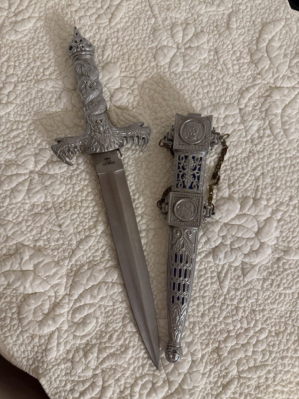 King Arthur Or Medieval Dragon Themed Collectible. Beast Motif Dager