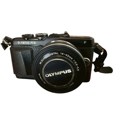Excellent Condition OLYMPUS PEN Lite E PL7 Mirrorless Camera with Lens