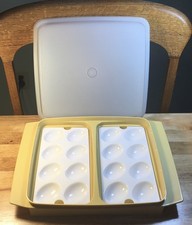Tupperware Deviled Egg Keeper Carrier With Trays Vintage #723 ~Harvest Gold