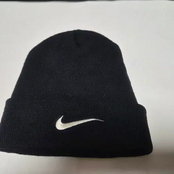 Nike Black Beanie, Free Size 56-57cm