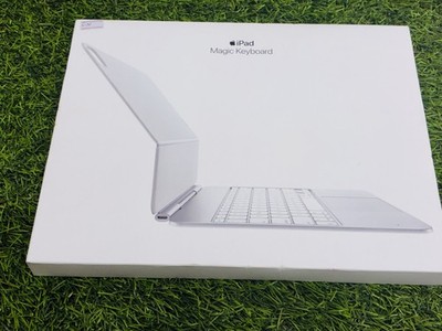 Original Apple iPad Magic Keyboard für iPad Pro 13'' (M4 2024) - Britisch - Weiß