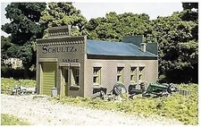 Design-Preservation Schultz's Garage Kit - HO Scale Model Railroad Building