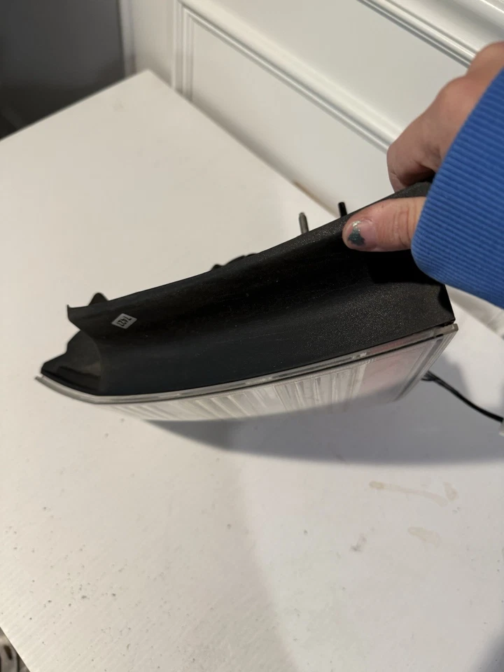 2008 2009 FORD TAURUS TAIL BRAKE LIGHT ASSEMBLY DRIVER LEFT SIDE - Image 2 of 4