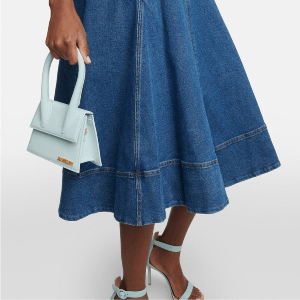 Oscar de la Renta Sweetheart-Neck Denim Dress