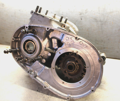TRIUMPH T100R DAYTONA 1968 ENGINE CRANK CASE CRANKCASES SET OEM 59675