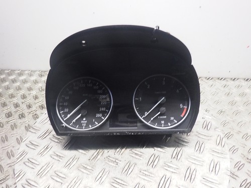 Tacho BMW 3er Touring (E91) 318d 105kW 143PS 1025350-98 Kombiinstrument