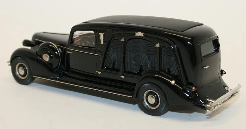 Brooklin Models 1/43 Scale CSV13 - 1934 Miller LaSalle Art Carved Funeral Coach - Image 3 of 4