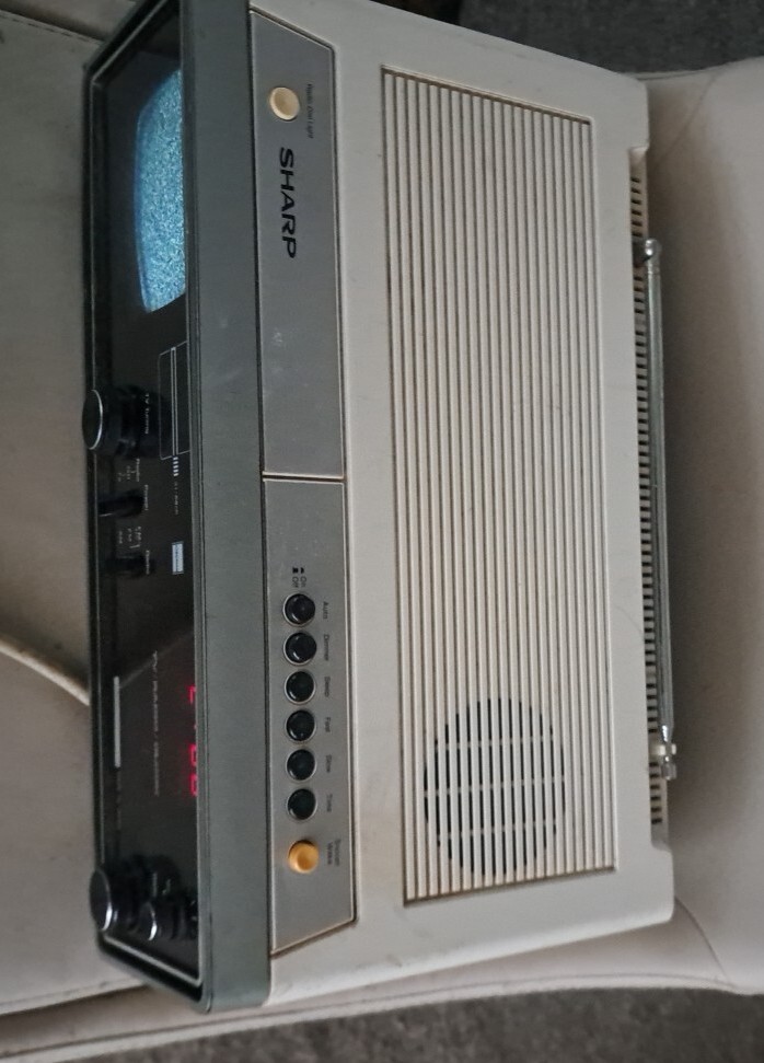 1970's Vintage SHARP 5T20H TV (Analog) Digital Clock, AM/FM Radio Made