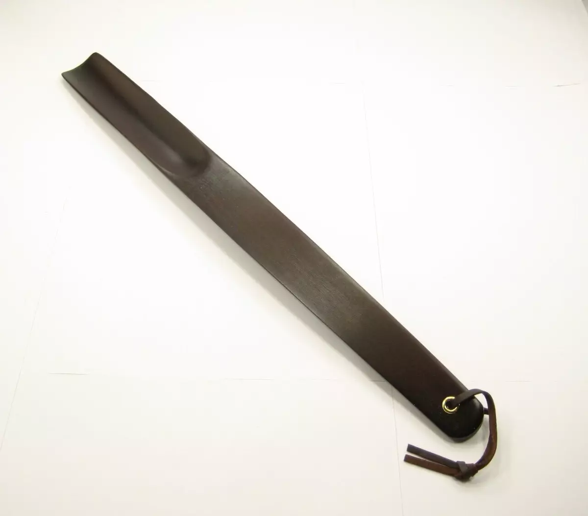 Premium 17in Wooden Long Handle Hanging Shoe Horn