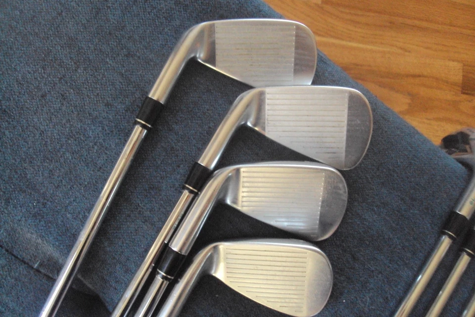 Callaway Apex 19 Forged irons 5-PW,AW Modus 120 stiff -1/2" 1up mid grips. - Image 4 of 4