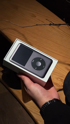 New Sealed Apple iPod Classic 5th 6th 7th 30GB 120GB 160GB 256GB