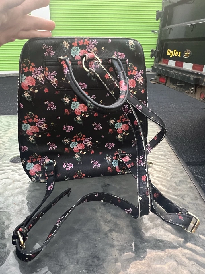 Cartera mochila Steve Madden para mujer Foto 2 de 4