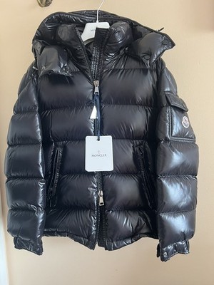 Moncler  Maire Hooded Short Down Womens Glossy Jacket Size 00 Great Price!