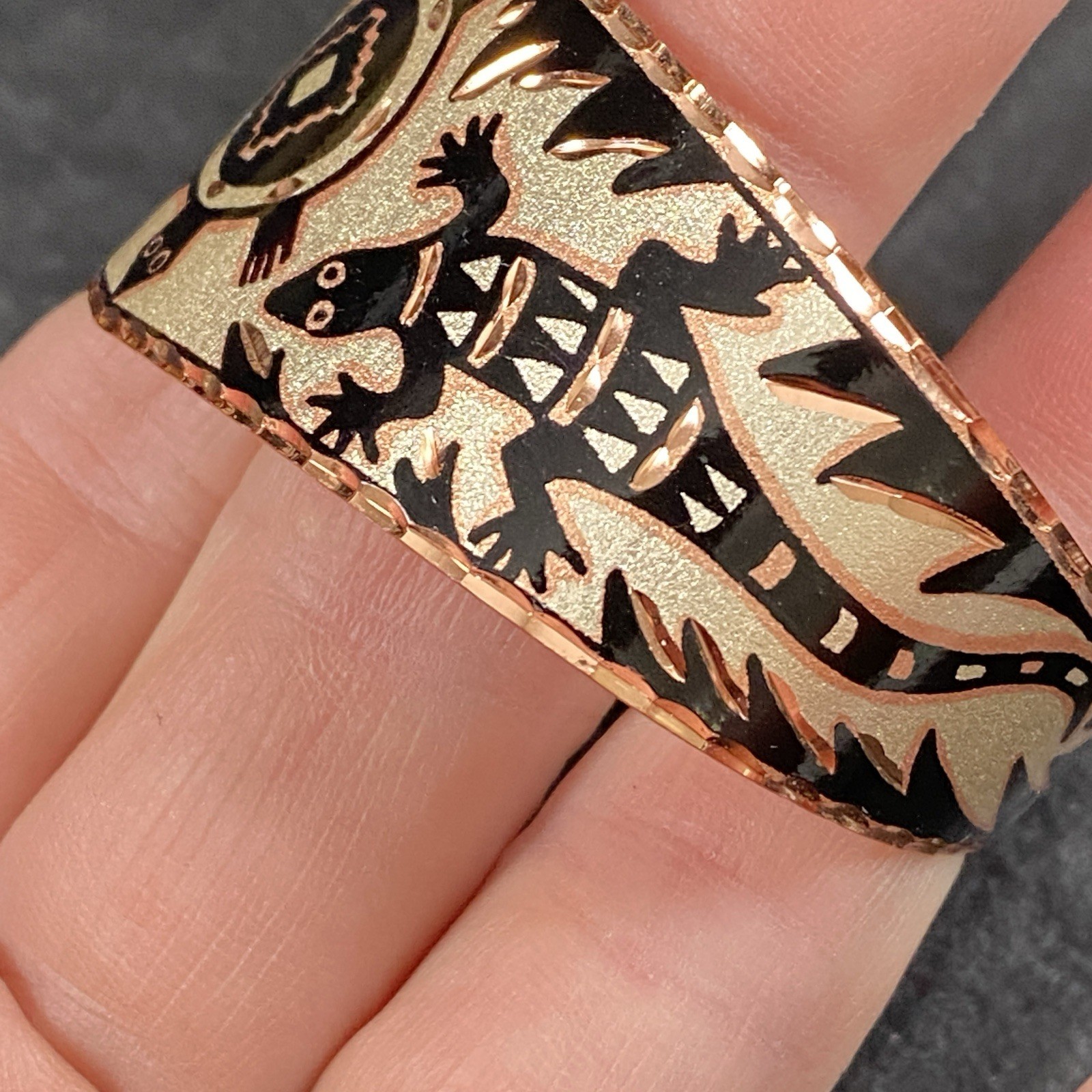 Handmade Artisan Native Bracelet Cuff Turtle Liza… - image 11