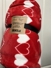 Victoria s Secret Pink Plush Sherpa Cozy Fleece Blanket Throw Blanket New