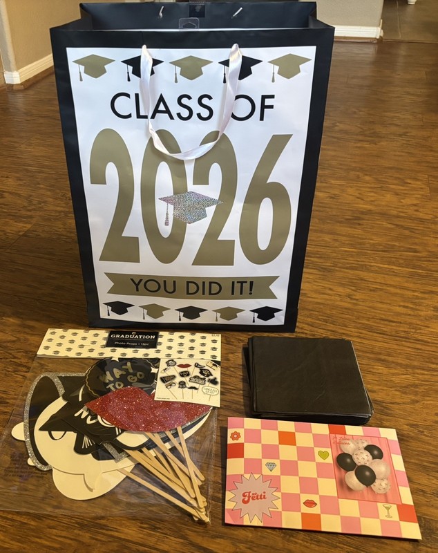 Class of 2026 Graduation Party Lot Black White Gift Bag Photo Props Balloons 