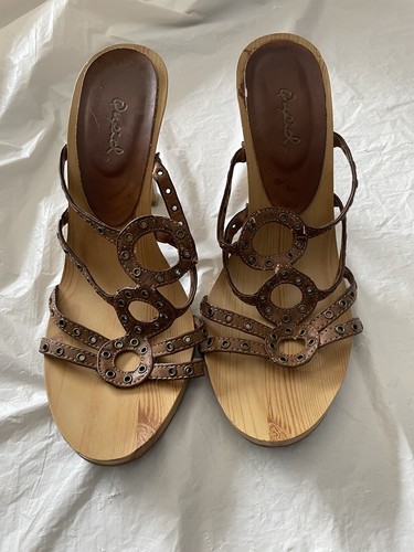 QUPID VNTG, HOLZ/LEDER 4" ABSATZ DAMEN SANDALEN, SLIPPER, BRAUN, GRÖSSE 7, GEBRAUCHT, IN EINWANDFREIEM ZUSTAND