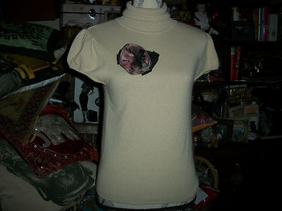 DAVID MEISTER Pretty Peanut Cashmere Blouse Size S