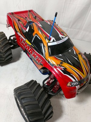 traxxas t maxx classic