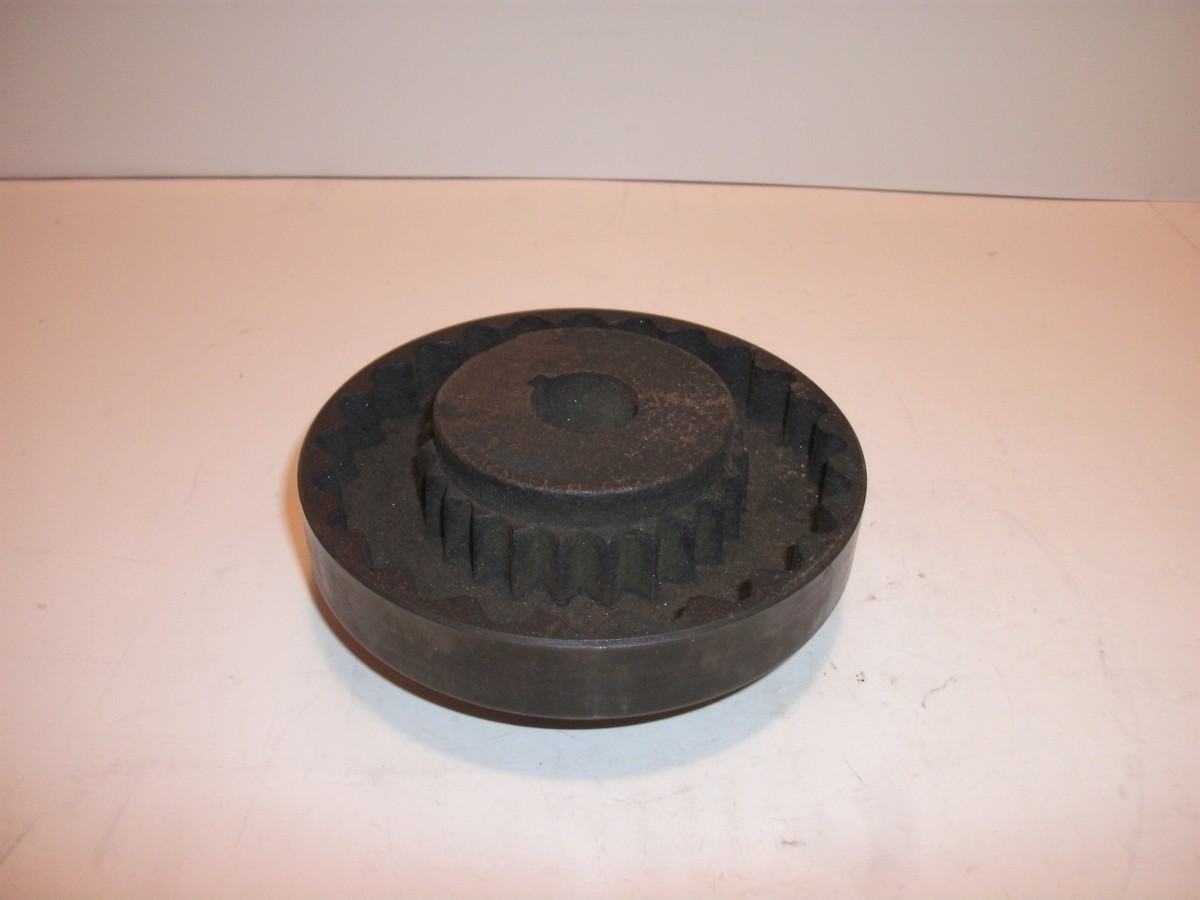 LOVEJOY 1L817 SLEEVE COUPLING FLANGE 7S .875 MAX. RPM 5250