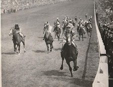 Gordon Richards Horseriding English Barratts 1933
