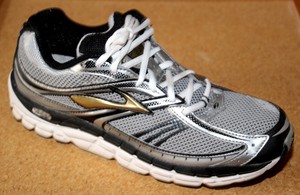 brooks addiction 10 running shoes