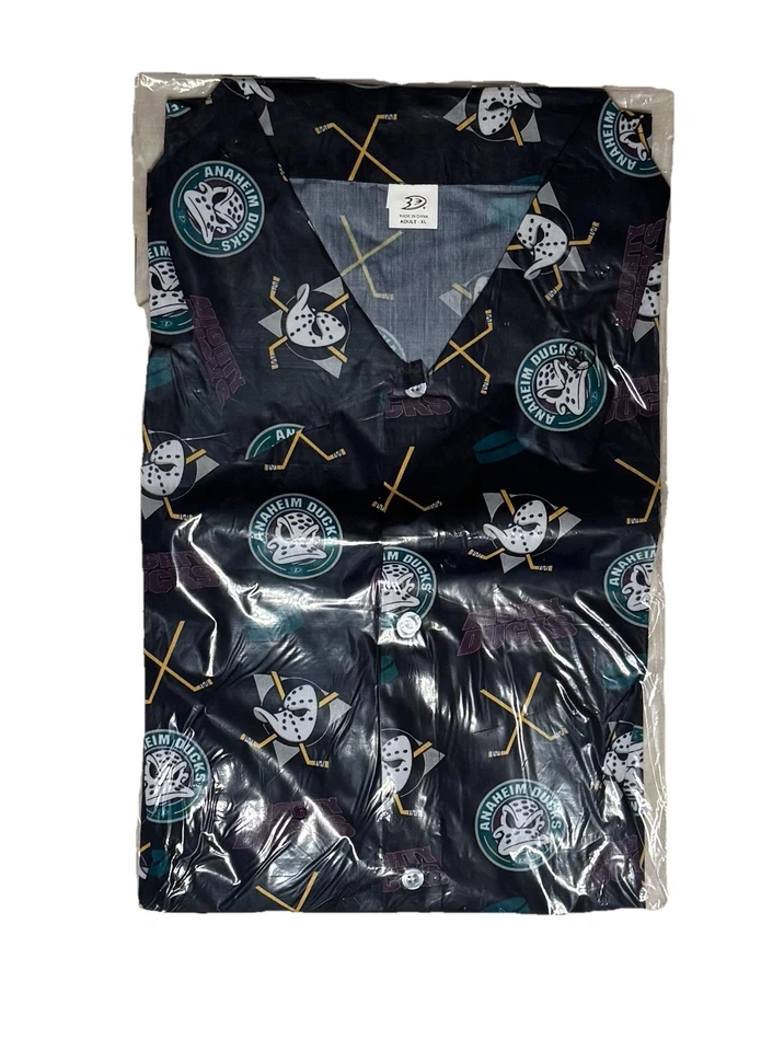 Camisa hawaiana ANAHEIM DUCKS Mighty con estampado de botones XL - 31/1/24 Foto 3 de 4