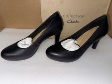 Clarks Women's Adriel Viola Dress Pump Size 8 Black Leather just tried on once