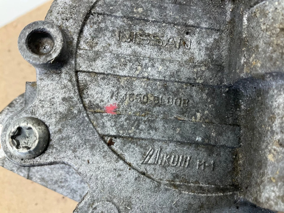 Bomba de vacío Nissan Sentra 2020-2023 2,0 L con manguera OEM Foto 3 de 4