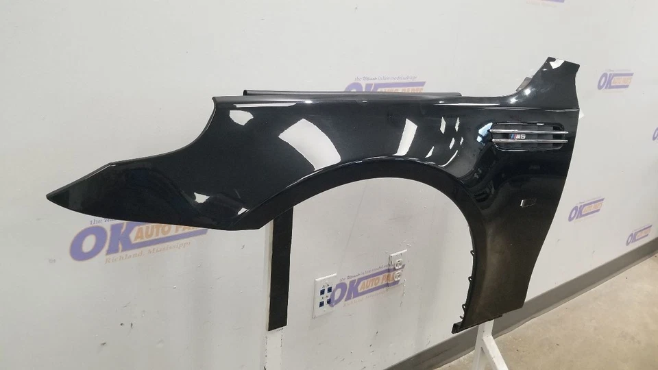07 BMW M5 E60 FENDER ASSEMBLY LEFT DRIVER BLACK Foto 4 de 4