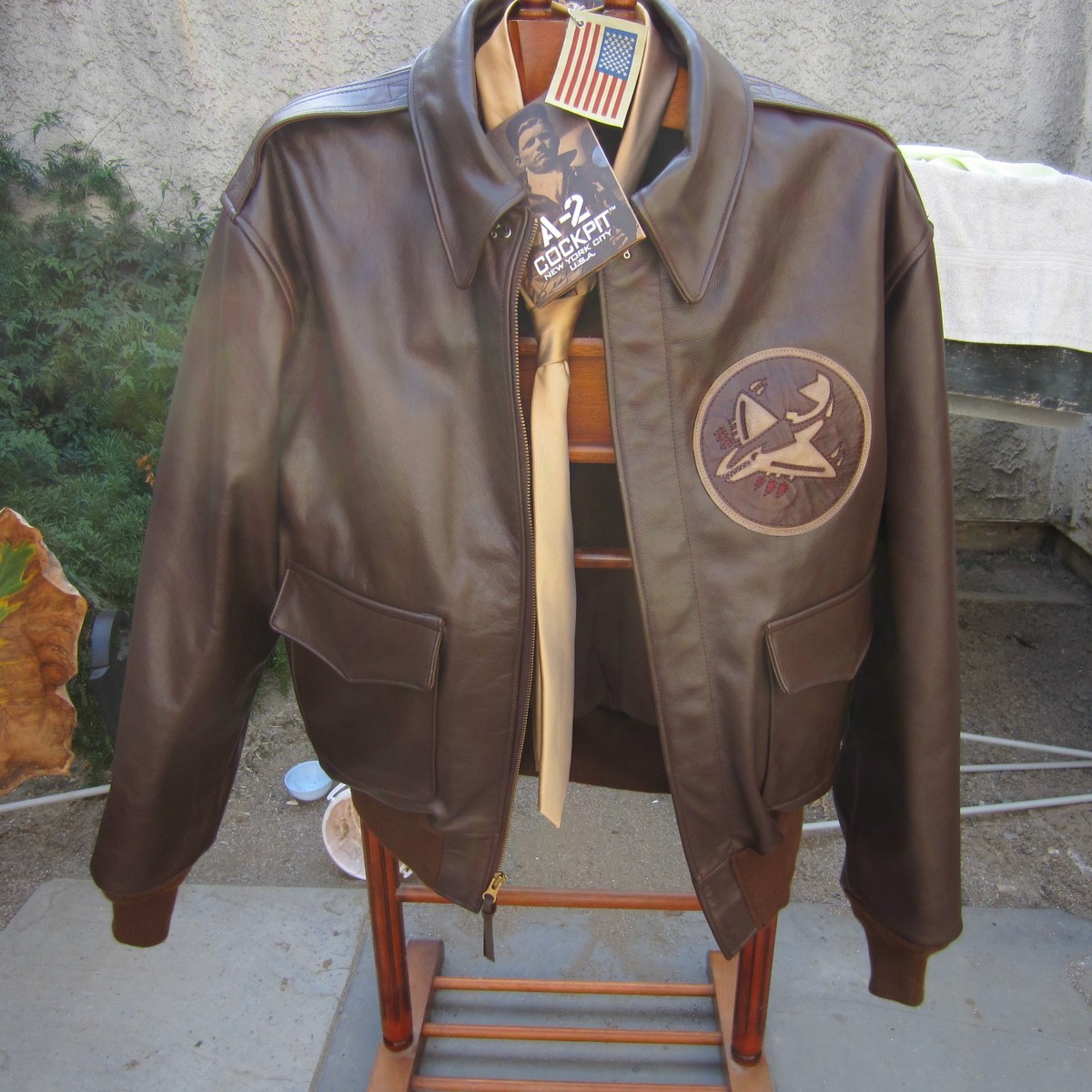 Cockpit USA 46 L Horsehide A-2 Fighter Pilot Jacket 75th FS Flying