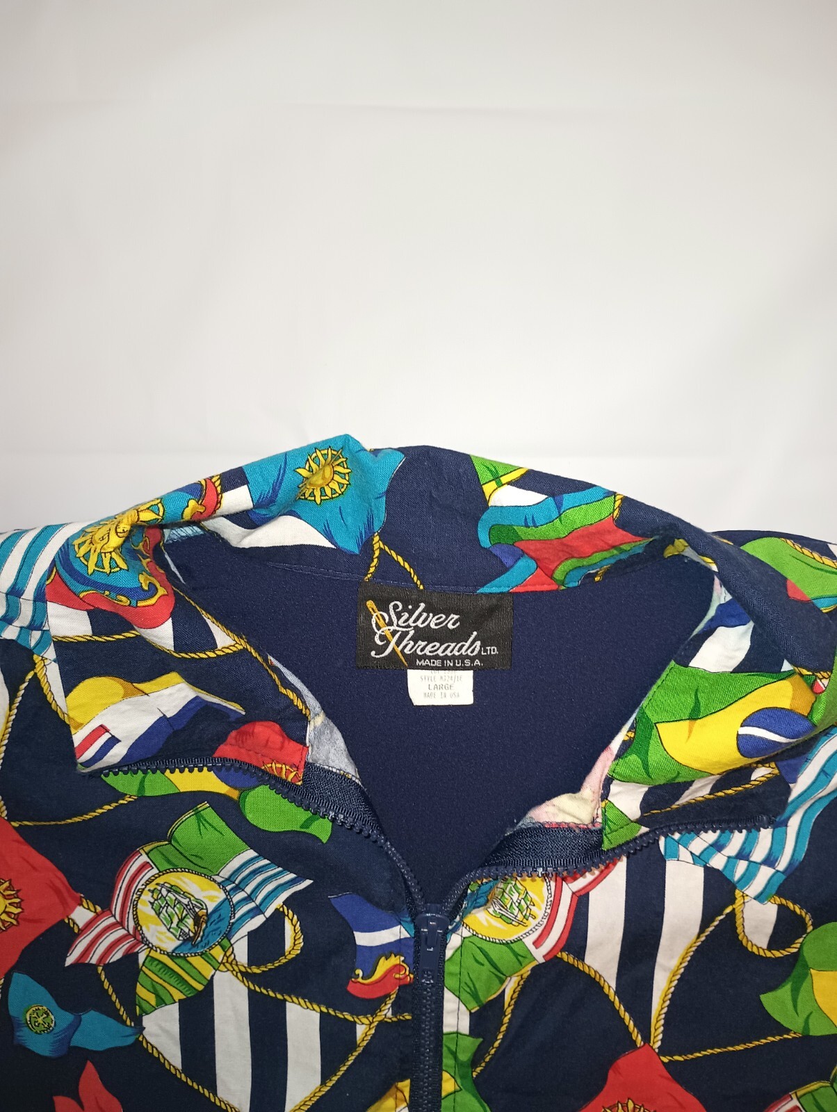 Vintage Silver Threads Multi Flags lightweight Ja… - image 3