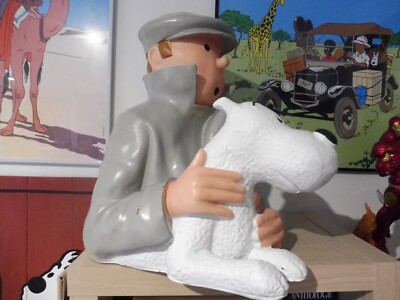 ANCIEN BUSTE TINTIN BEIGE 34 X 38 CM DE HAUT TRES BON ETAT EN RESINE