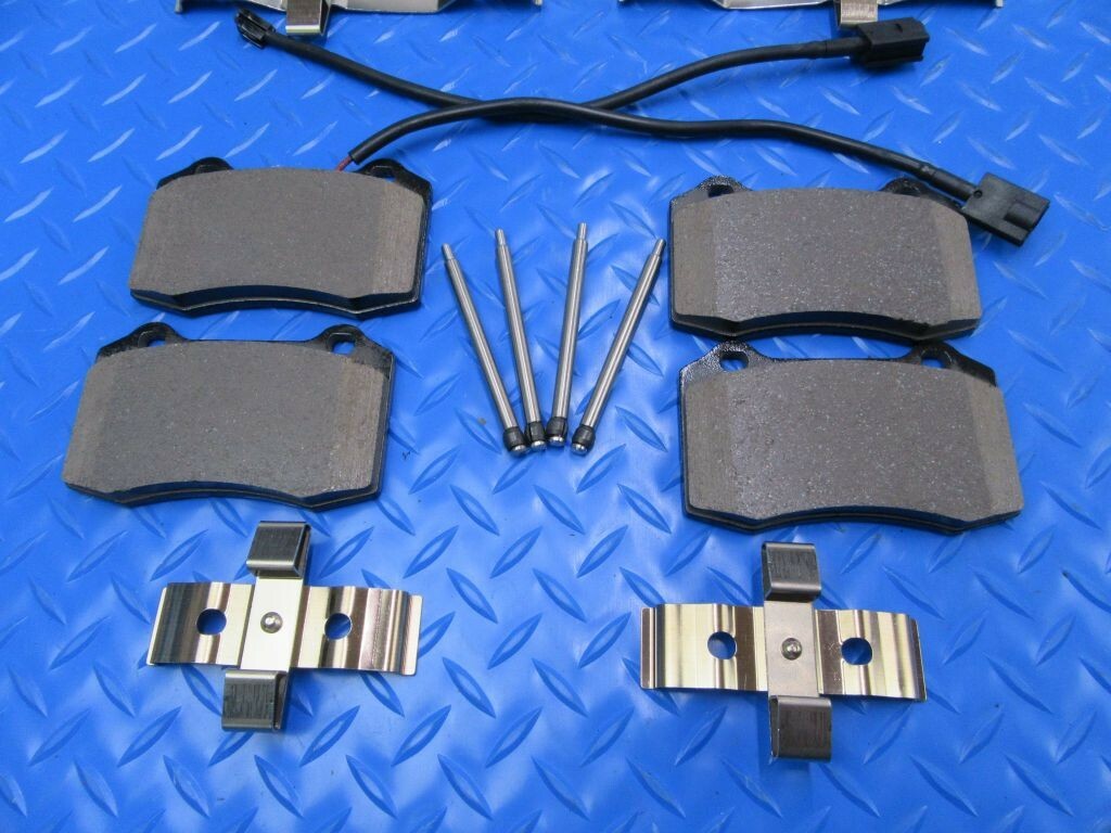 Maserati Ghibli S Sq4 Quattroporte front rear brake pads + oil filter #7794