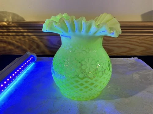 Vtg Fenton Topaz Canary Yellow Vaseline Snowflake Diamond Dot Opalescent Vase