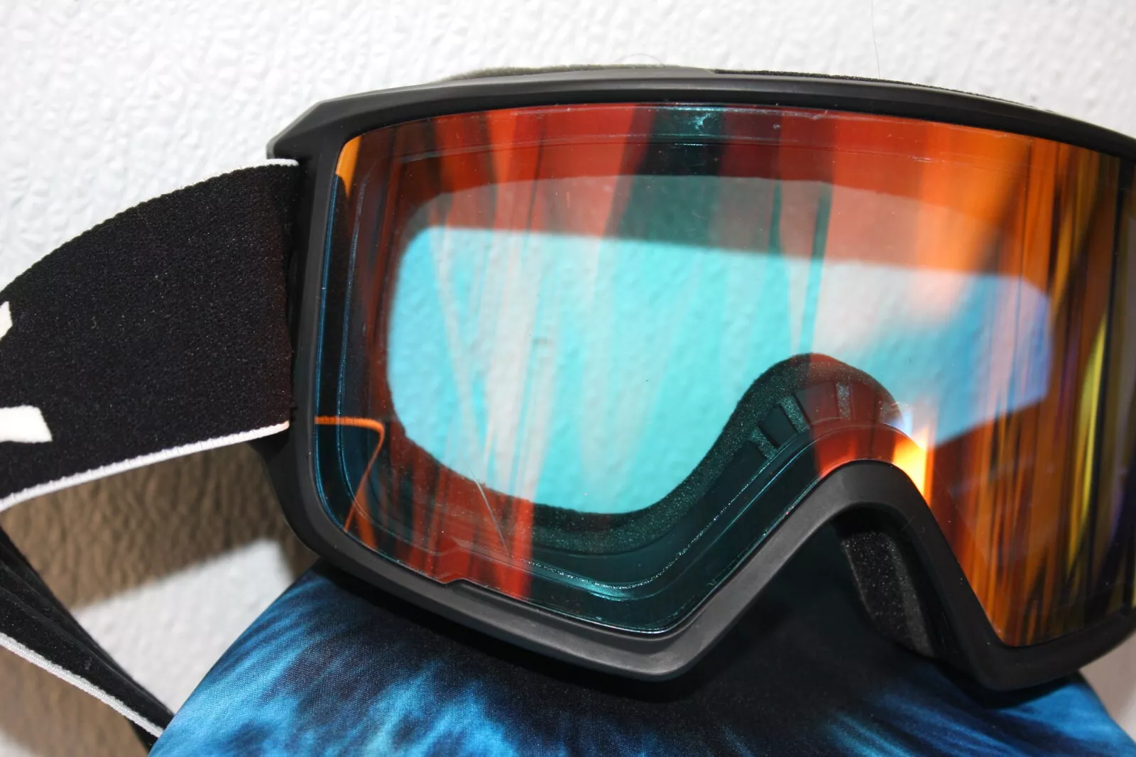 burton anon m3 perceive cloudy burst extra lens case 