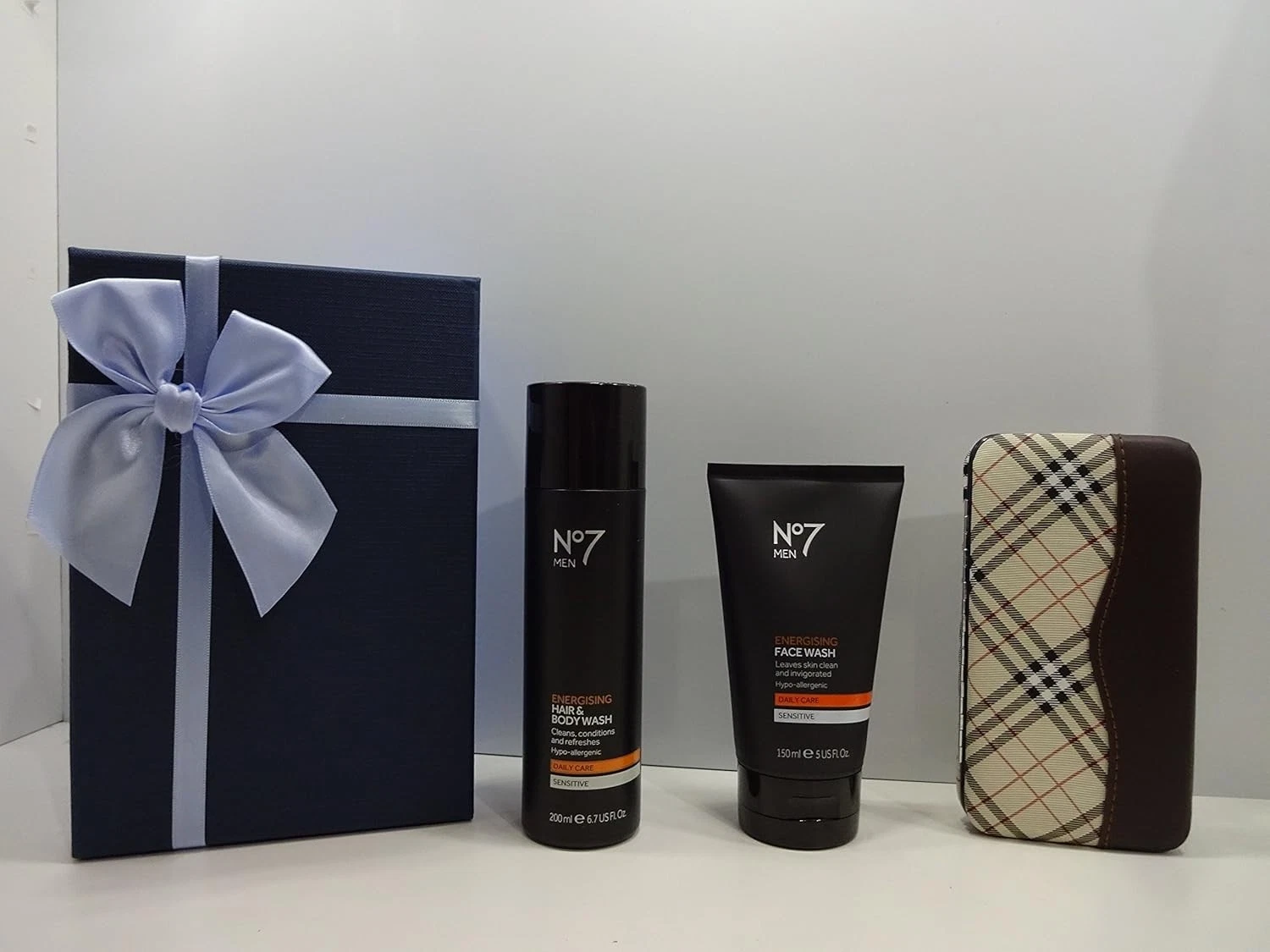 No7 For Men Luxury Gift - Energizing Bath Set With Manicure Kit